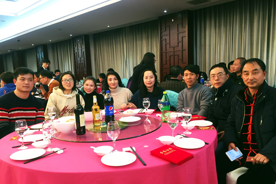 贏戰(zhàn)豬年、共創(chuàng)輝煌--山美股份隆重舉行2018年度表彰大會暨2019迎新年會